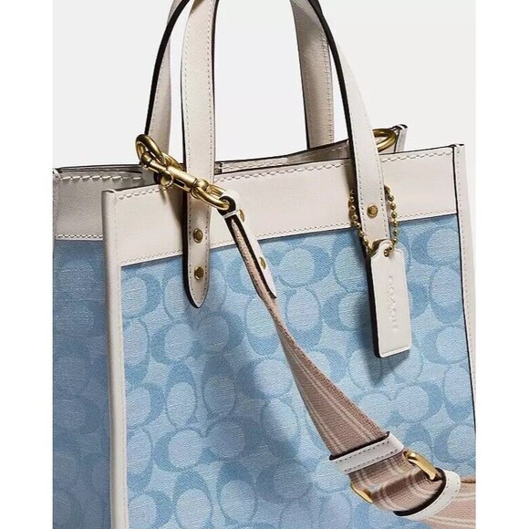 Coach Field Tote 22 In Signature Chambray Handbag C4692 Light Washed Denim Chalk - Picture 10 of 10